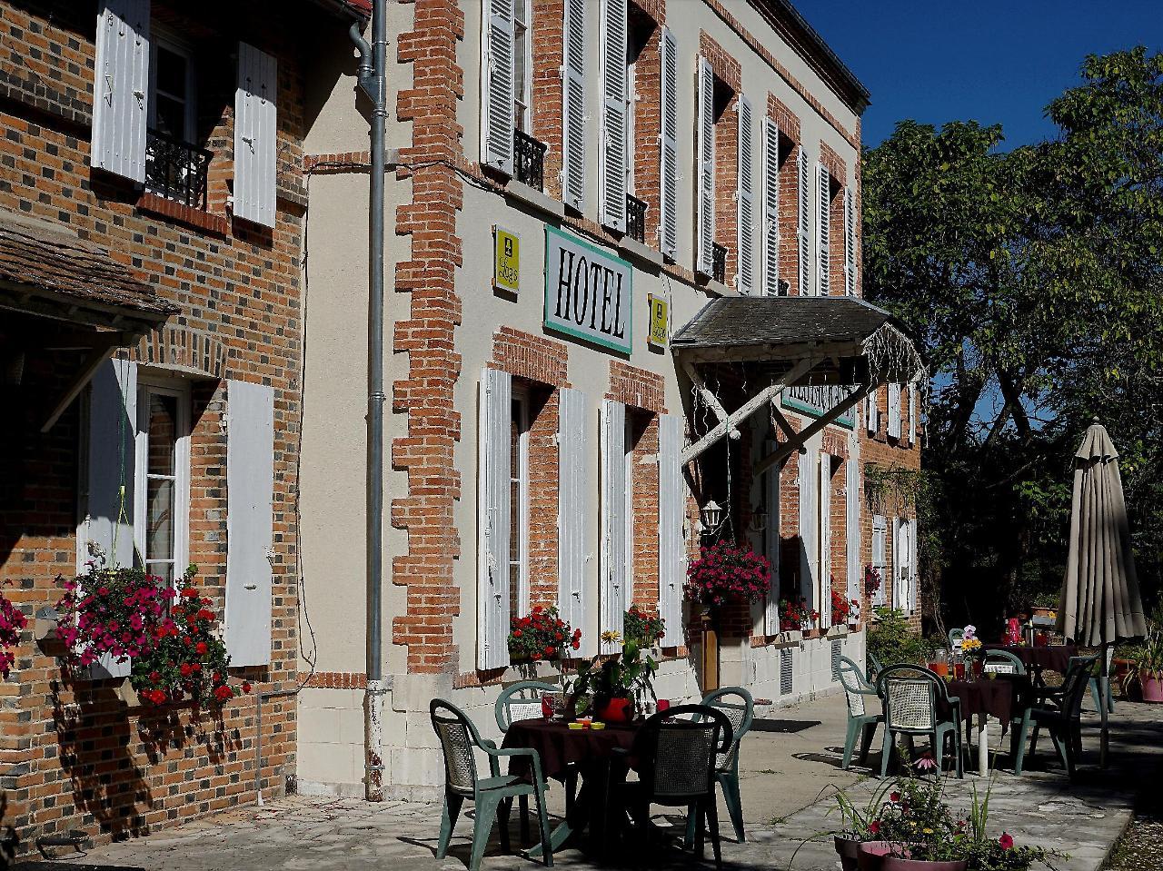 Hotel Restaurant La Sauldraie 살브리스 외부 사진