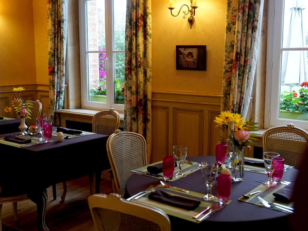 Hotel Restaurant La Sauldraie 살브리스 외부 사진